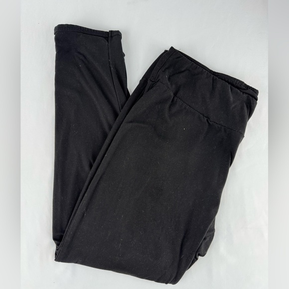 No Boundaries Black Leggings with Lace-Up Detail - Picture 3 of 5